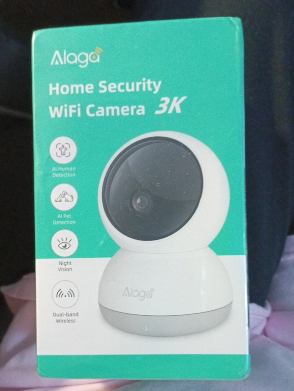 White Home Security WiFi Camera 3K